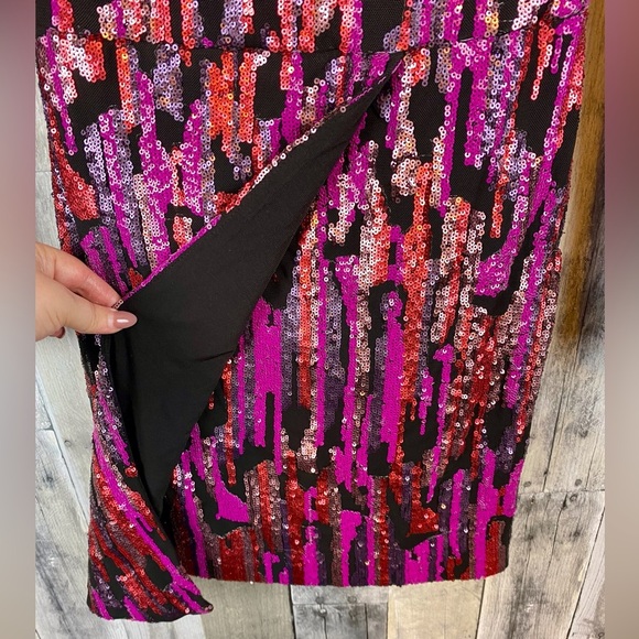 Dress The Population Jayla Sequin Dress in Fuchsia Multi Size Small. - Picture 7 of 13